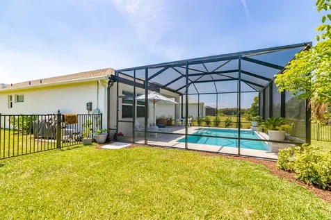 2136 Falls Manor Vero Beach FL 32967