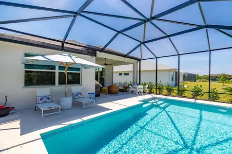 2136 Falls Manor Vero Beach FL 32967