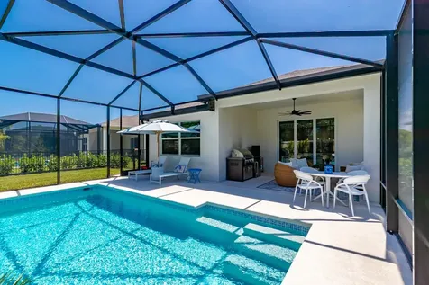 2136 Falls Manor Vero Beach FL 32967