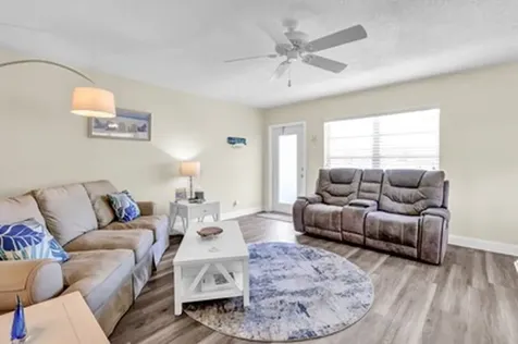 107 Spring Lake Court Vero Beach FL 32962