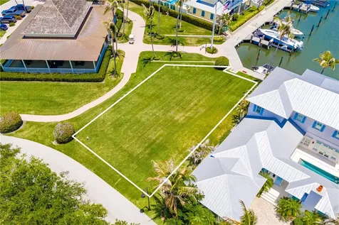 9180 Marsh Island Drive Vero Beach FL 32963