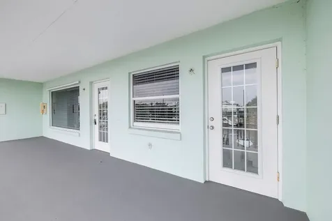 23 Royal Palm Point Vero Beach FL 32960
