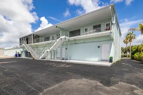 23 Royal Palm Point Vero Beach FL 32960