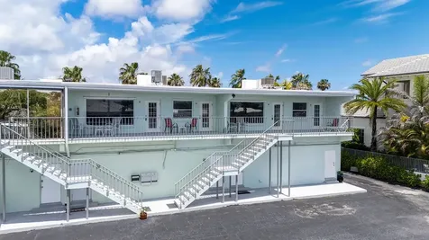 23 Royal Palm Point Vero Beach FL 32960
