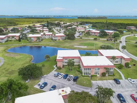 66 Woodland Drive Vero Beach FL 32962