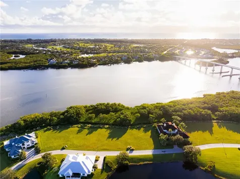 9250 E Marsh Island Drive Vero Beach FL 32963