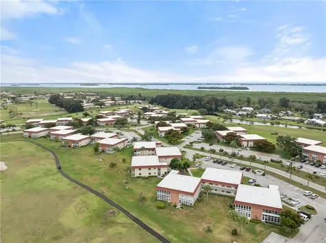 33 Pine Arbor Lane Vero Beach FL 32962