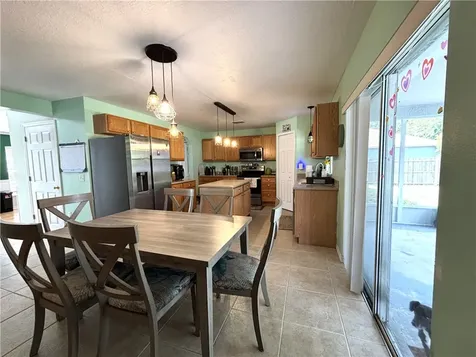 5937 Ridge Lake Circle Vero Beach FL 32967