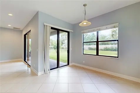 5537 57th Way Vero Beach FL 32967