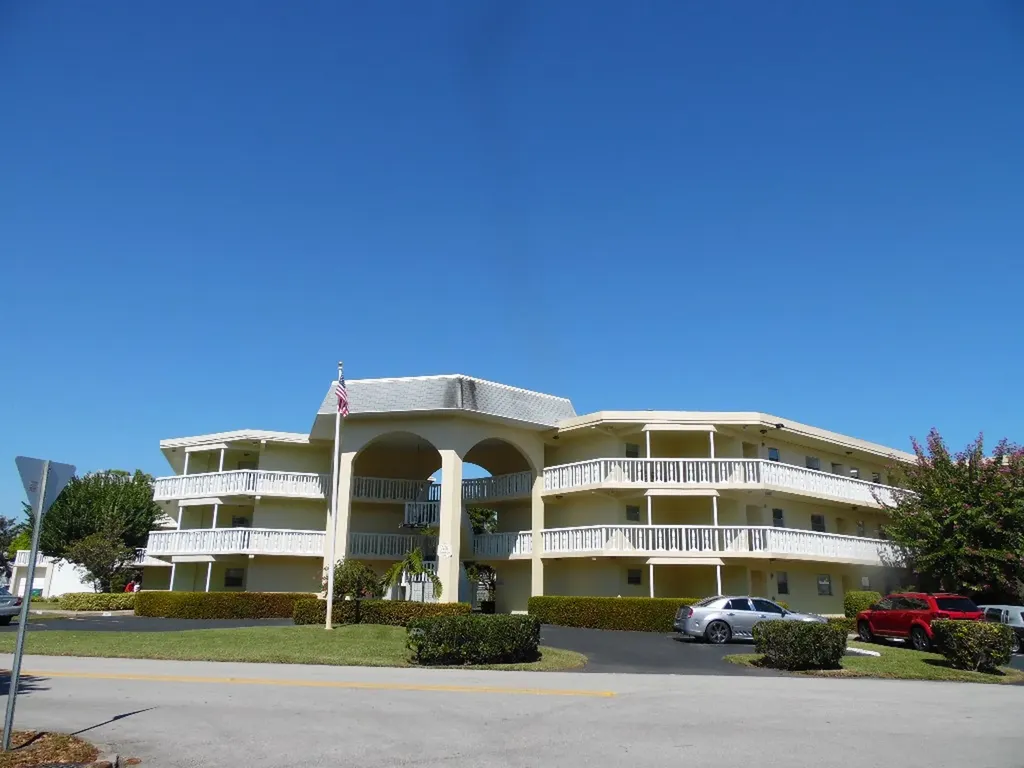 1100 Ponce De Leon Circle Vero Beach FL 32960