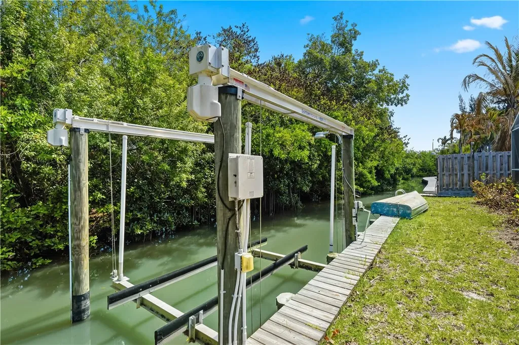 212 14th Place Vero Beach FL 32960