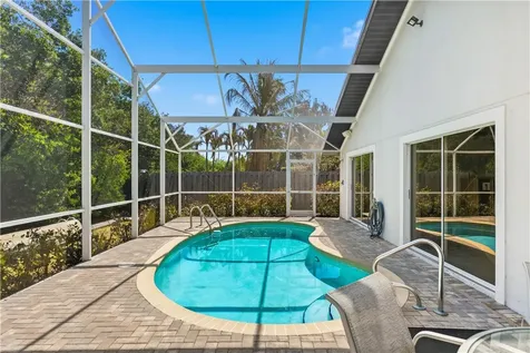 212 14th Place Vero Beach FL 32960