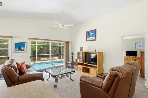 212 14th Place Vero Beach FL 32960