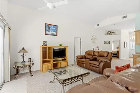 212 14th Place Vero Beach FL 32960