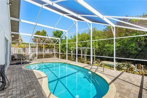 212 14th Place Vero Beach FL 32960