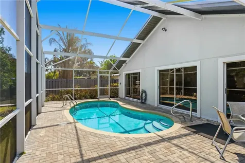212 14th Place Vero Beach FL 32960