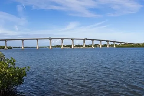 980 Dolphin Avenue Sebastian FL 32958