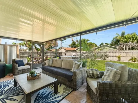 160 9th Court Vero Beach FL 32962