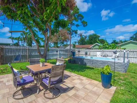 160 9th Court Vero Beach FL 32962