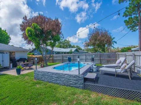 160 9th Court Vero Beach FL 32962