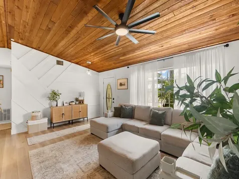 160 9th Court Vero Beach FL 32962