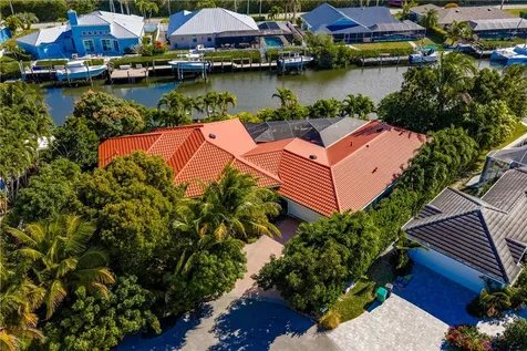 114 Queen Ann Court Hutchinson Island FL 34949