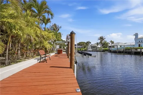 114 Queen Ann Court Hutchinson Island FL 34949