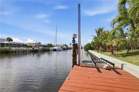 114 Queen Ann Court Hutchinson Island FL 34949