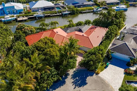 114 Queen Ann Court Hutchinson Island FL 34949