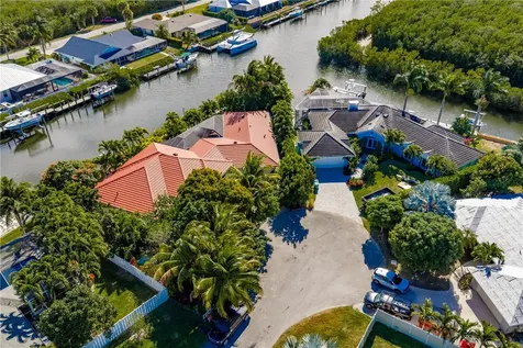 114 Queen Ann Court Hutchinson Island FL 34949