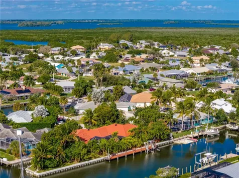 114 Queen Ann Court Hutchinson Island FL 34949