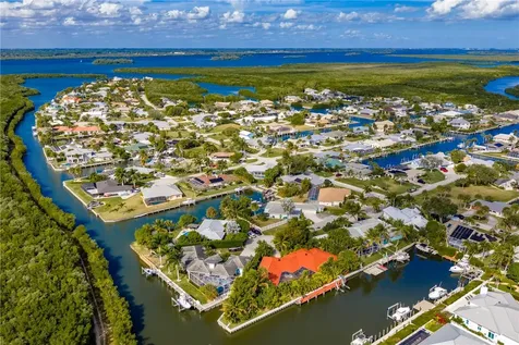 114 Queen Ann Court Hutchinson Island FL 34949