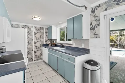545 21st Avenue Vero Beach FL 32962