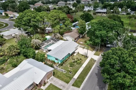 545 21st Avenue Vero Beach FL 32962