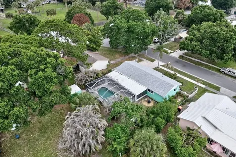 545 21st Avenue Vero Beach FL 32962