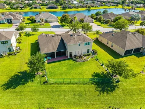 4370 9th Manor SW Vero Beach FL 32968