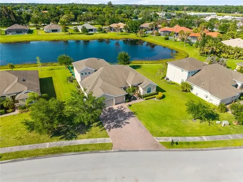 4370 9th Manor SW Vero Beach FL 32968