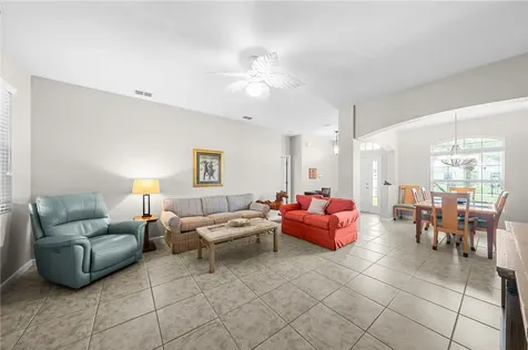 4370 9th Manor SW Vero Beach FL 32968