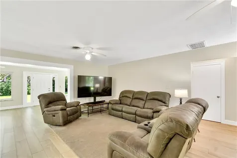 1920 32nd Avenue Vero Beach FL 32960