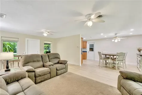 1920 32nd Avenue Vero Beach FL 32960