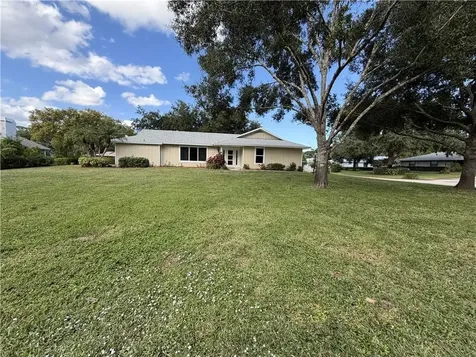 5740 36th Place Vero Beach FL 32966