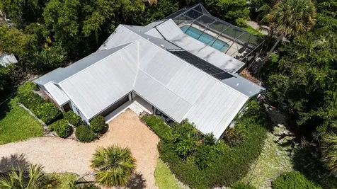 3820 Indian River Drive E Vero Beach FL 32963