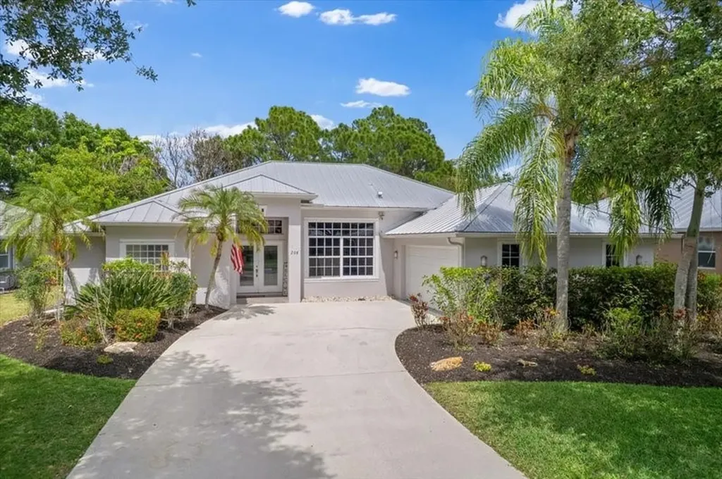 208 SW Fernleaf Trail Port St Lucie FL 34953