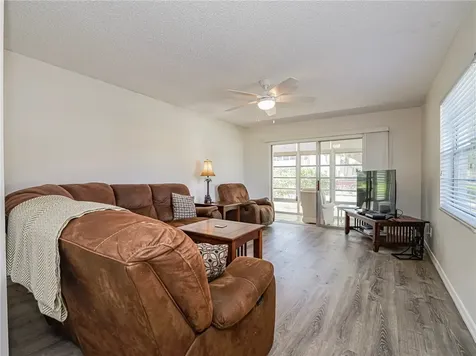 28 Pine Arbor Lane Vero Beach FL 32962