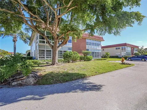 28 Pine Arbor Lane Vero Beach FL 32962