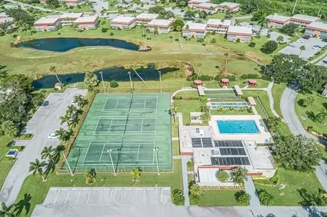 28 Pine Arbor Lane Vero Beach FL 32962