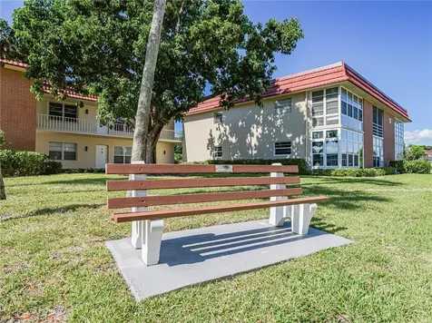 28 Pine Arbor Lane Vero Beach FL 32962