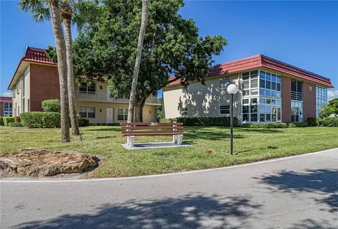 28 Pine Arbor Lane Vero Beach FL 32962