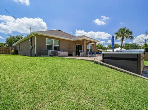 426 Fleming Street Sebastian FL 32958