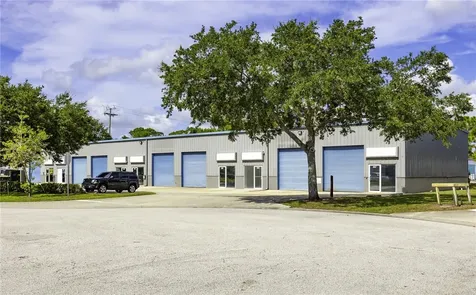 863 33rd Court SW Vero Beach FL 32968
